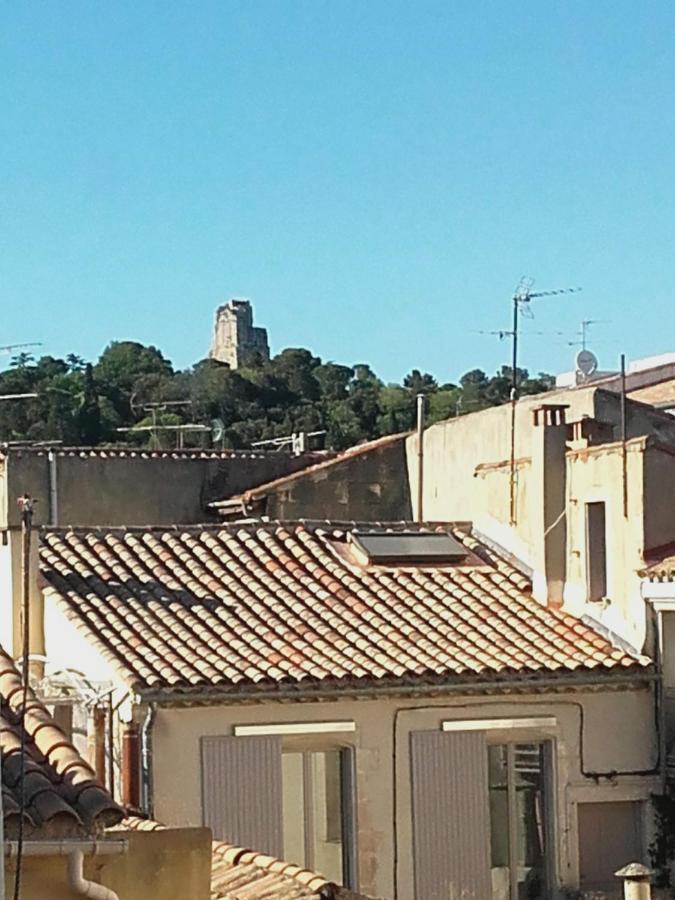Le Calme Au Coeur De La Ville نيم المظهر الخارجي الصورة